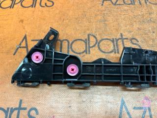 Крепление бампера левое заднее TOYOTA PRIUS MXWH60 52576-47070 2 ракурс