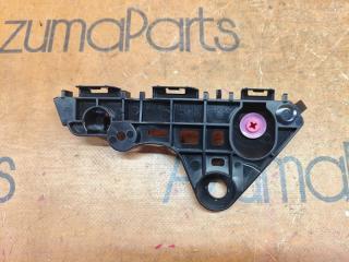 Крепление бампера правое переднее TOYOTA COROLLA CROSS ZSG10 2ZRFE 52535-16050 1 ракурс