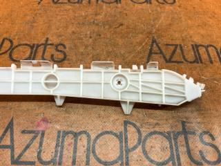 Крепление бампера правое заднее TOYOTA VOXY ZRR70W 52155-28100 3 ракурс Крепление бампера правое заднее TOYOTA VOXY ZRR70W 52155-28100 3 ракурс