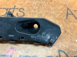 Крепление бампера левое переднее TOYOTA PASSO SETTE M502E 52116-B1040 3 ракурс