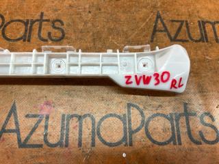Крепление бампера левое заднее TOYOTA PRIUS ZVW30 52576-47020 3 ракурс