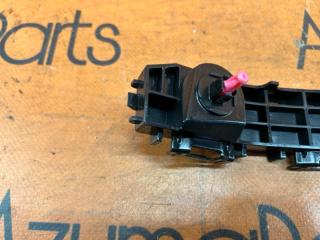 Крепление бампера правое переднее TOYOTA YARIS MXPA10 52535-K0030 5 ракурс