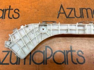 Крепление бампера левое заднее TOYOTA PRIUS ZVW30 52576-47020 2 ракурс