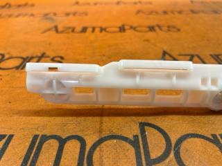 Крепление бампера правое переднее TOYOTA SIENTA NHP170G 75545-52010 2 ракурс