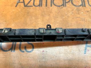 Крепление бампера левое заднее TOYOTA PRIUS ZVW30 52576-47020 4 ракурс