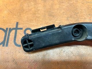 Крепление бампера правое заднее TOYOTA SIENTA NCP81G 52575-52100 2 ракурс