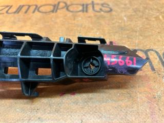 Крепление бампера правое переднее TOYOTA PRIUS MXWH60 52115-47060 3 ракурс