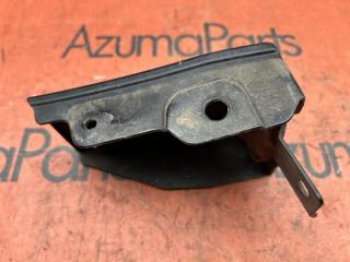Накладка на крыло левая передняя TOYOTA NOAH MZRA90W 76902-V1010 3 ракурс