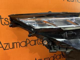 Фара правая TOYOTA VOXY ZWR90W 81110-V1050 2 ракурс Фара правая TOYOTA VOXY ZWR90W 81110-V1050 2 ракурс