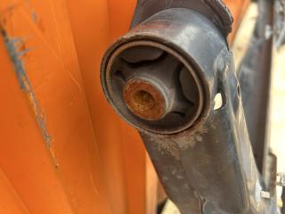 Балка задняя TOYOTA PASSO KGC10 1KRFE 5 ракурс Балка задняя TOYOTA PASSO KGC10 1KRFE 5 ракурс