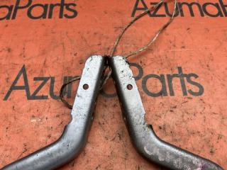 Петля капота TOYOTA VITZ KSP130 2 ракурс Петля капота TOYOTA VITZ KSP130 2 ракурс
