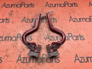 Петля капота TOYOTA VITZ KSP130 1 ракурс Петля капота TOYOTA VITZ KSP130 1 ракурс