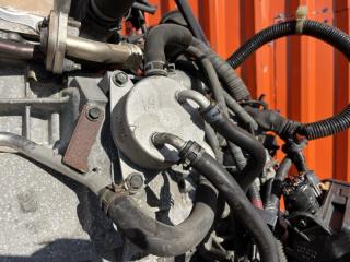 Двигатель TOYOTA VOXY AZR60G 1AZFSE 1AZ-5296683 5 ракурс Двигатель TOYOTA VOXY AZR60G 1AZFSE 1AZ-5296683 5 ракурс