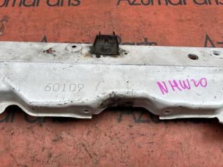 Планка телевизора TOYOTA PRIUS NHW20 3 ракурс