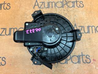 Мотор печки TOYOTA VOXY ZRR70W 2 ракурс