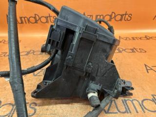 Блок предохранителей TOYOTA PRIUS ZVW30 2ZRFXE 2 ракурс
