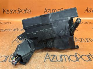 Блок предохранителей TOYOTA MARK X ZIO ANA10 2AZFE 3 ракурс