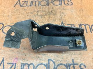 Накладка на крыло правая передняя TOYOTA NOAH ZRR70W 76901-28060 3 ракурс