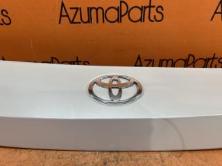 Решетка радиатора TOYOTA RAV4 AXAH52 52719-42020 3 ракурс Решетка радиатора TOYOTA RAV4 AXAH52 52719-42020 3 ракурс