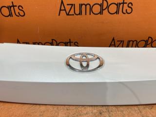 Решетка радиатора TOYOTA RAV4 AXAH52 52719-42020 3 ракурс Решетка радиатора TOYOTA RAV4 AXAH52 52719-42020 3 ракурс