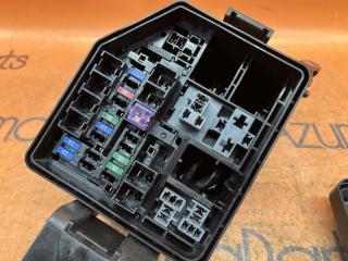 Блок предохранителей TOYOTA HARRIER MXUA80 82662-48590 5 ракурс Блок предохранителей TOYOTA HARRIER MXUA80 82662-48590 5 ракурс