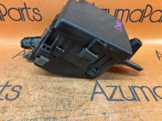 Блок предохранителей TOYOTA CELSIOR UCF31 3UZFE 82662-50070 4 ракурс
