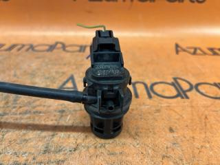 Насос омывателя TOYOTA VITZ KSP130 85330-21010 2 ракурс Насос омывателя TOYOTA VITZ KSP130 85330-21010 2 ракурс