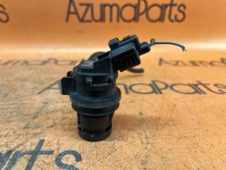 Насос омывателя TOYOTA VITZ KSP130 85330-21010 3 ракурс Насос омывателя TOYOTA VITZ KSP130 85330-21010 3 ракурс