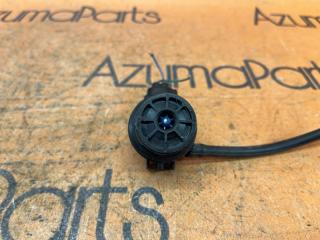 Насос омывателя TOYOTA VITZ KSP130 85330-21010 5 ракурс Насос омывателя TOYOTA VITZ KSP130 85330-21010 5 ракурс