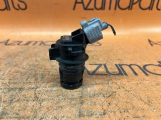 Насос омывателя TOYOTA PRIUS ZVW30 85330-60160 3 ракурс Насос омывателя TOYOTA PRIUS ZVW30 85330-60160 3 ракурс