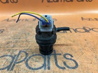 Насос омывателя TOYOTA PRIUS ZVW30 85330-60160 5 ракурс Насос омывателя TOYOTA PRIUS ZVW30 85330-60160 5 ракурс