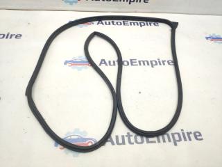 Уплотнительная резинка передняя правая MITSUBISHI OUTLANDER XL