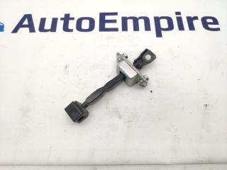 Фото запчасти ограничитель двери задний MITSUBISHI OUTLANDER XL 2008 контрактная запчасть Запчасть ограничитель двери задний MITSUBISHI OUTLANDER XL 2008