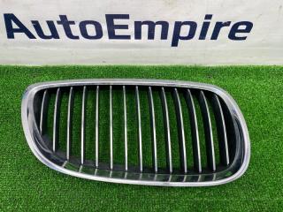 Решетка радиатора правая BMW 3 2008