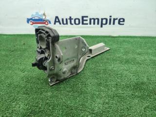 Кронштейн радиатора передний правый BMW 5