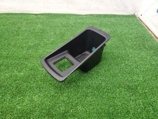 Подстаканник MITSUBISHI GALANT 1998 контрактная Подстаканник MITSUBISHI GALANT 1998