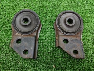 Кронштейн радиатора MITSUBISHI GALANT 2002