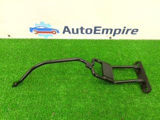 Кронштейн замка капота BMW X1 2011