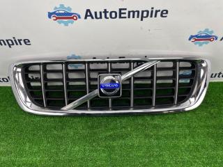 Решетка радиатора VOLVO V70 2008
