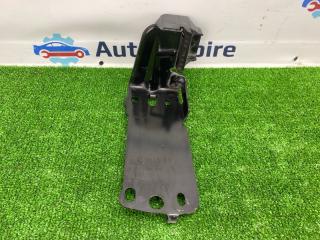 Кронштейн радиатора левый BMW 3 2008