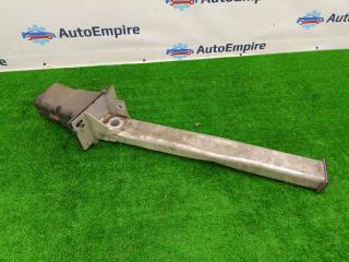 Кронштейн подрамника передний левый PEUGEOT 3008 2012