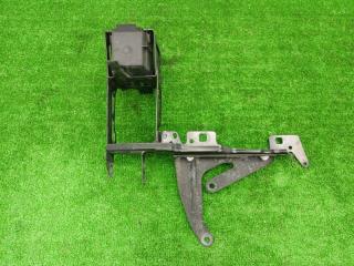 Кронштейн фары левый BMW 1 2014