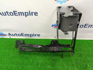 Кронштейн фары правый BMW 1 2014