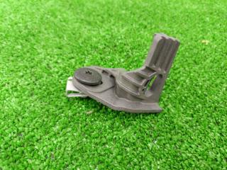 Кронштейн фары правый BMW 1 2014