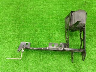 Кронштейн фары правый BMW 1 2011