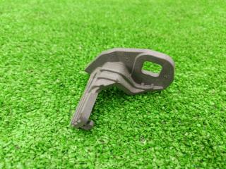 Кронштейн фары правый BMW 1 2015