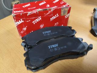 Тормозные колодки переднее MITSUBISHI OUTLANDER XL 2008