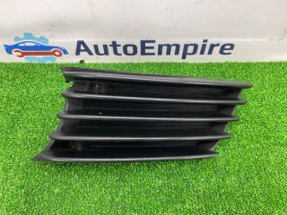 Решетка птф правая MITSUBISHI GALANT 2001