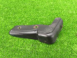 Брызговик передний правый MITSUBISHI GALANT 2001