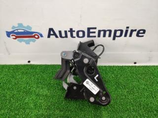 Замок капота левый BMW 5 2011